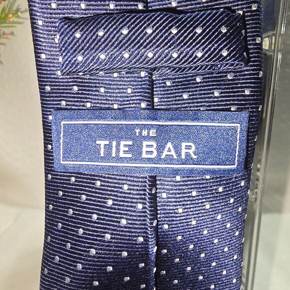 THE TIE BAR NAVY TIE WITH WHITE POLKA DOTS MENS SILK EUC - Picture 2 of 5
